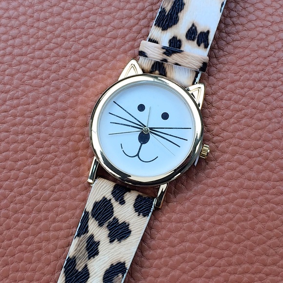 Leopard Cat face Watch - Picture 2 of 4